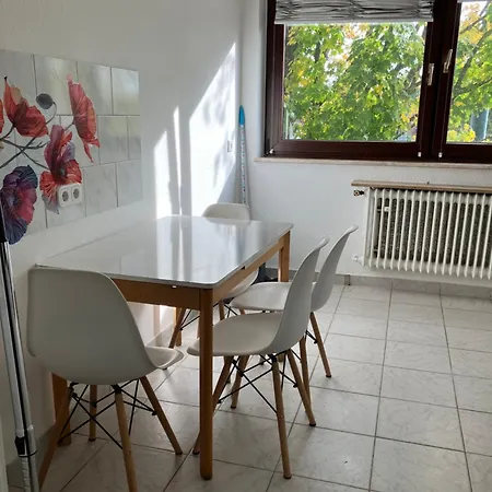 - Und Zentral Апартаменты Эссен